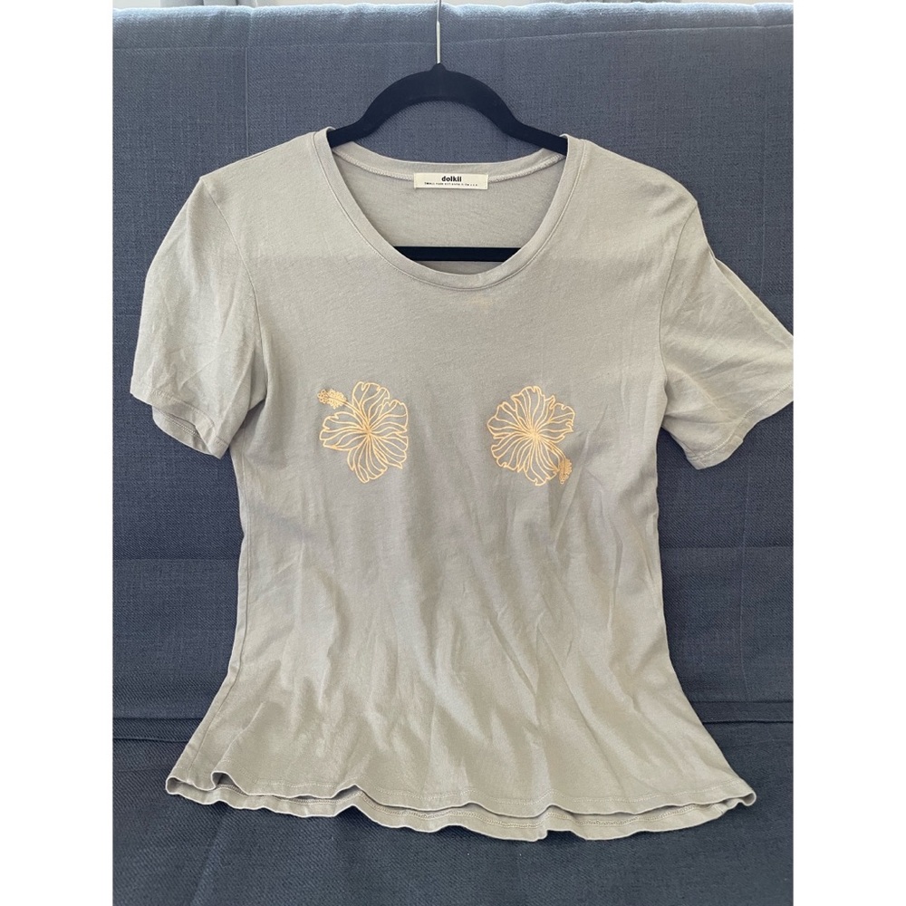 Dolkii x Jana Lam Tee Love your Wahines Hibiscus in Moon Grey